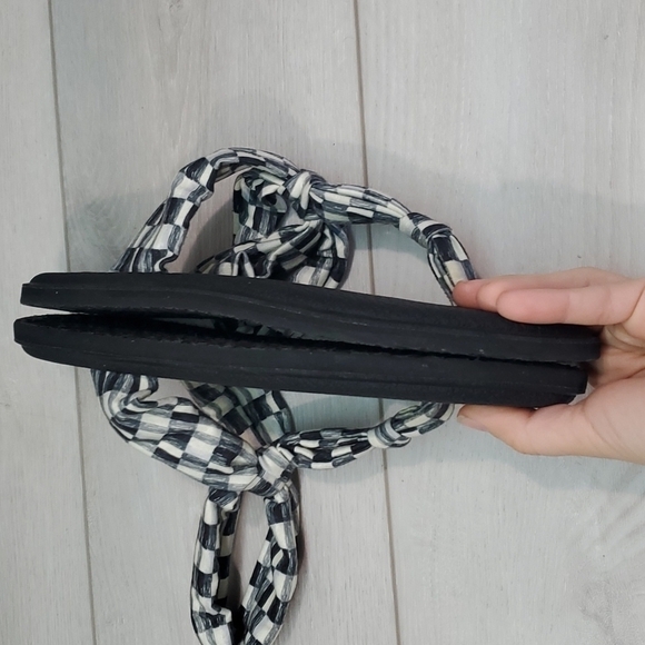 Sanuk Yoga Womens Sandals Flip Flop Flats shoes sz 9 - Picture 5 of 9